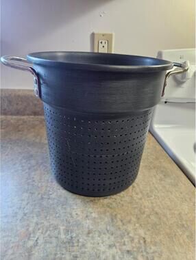 CALPHALON 8 Qt Quart Pot Strainer, Aluminum USA Vintage/ No lid